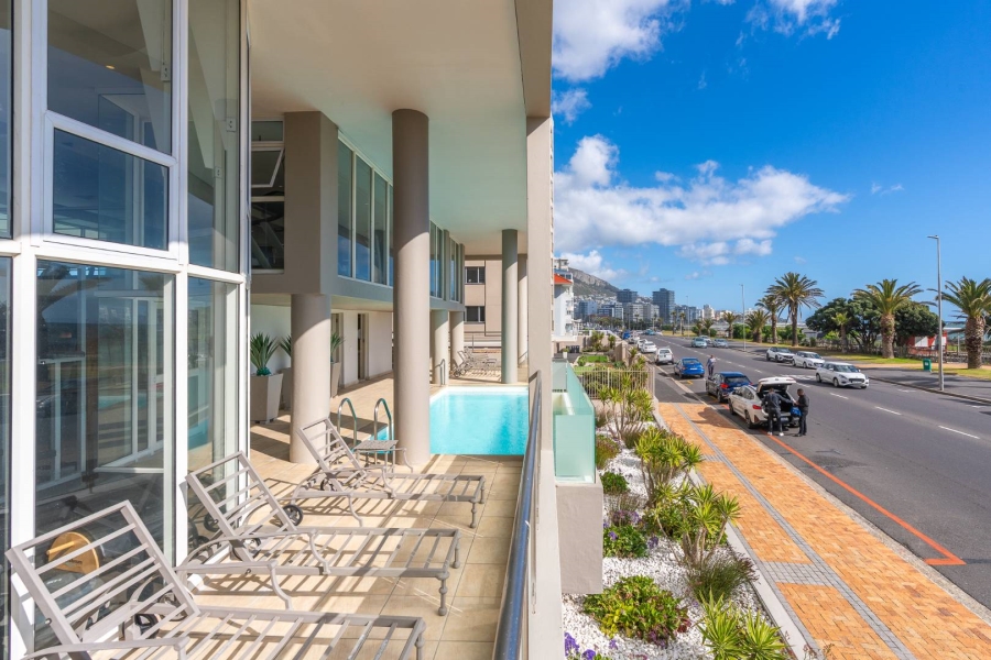 2 Bedroom Property for Sale in Mouille Point Western Cape